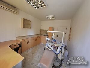 Дава се под наем стоматологичен кабинет/офис Офис Медицинский кабинет Другое 15 кв.м Первый этаж | Магазины, Офисы | Централен Асеновград