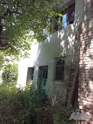 Масивна сграда, РЗП 512 кв.м. до гр. Лъки, 40 000 евро Двухэтажный 512 кв.м РЗП 100 кв.м двор | Дома/Дачи | Лъки