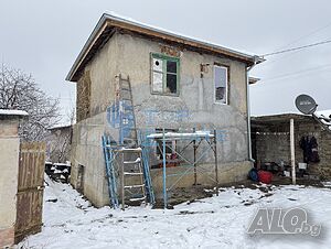 Двуетажна къща с голям двор в с. Скалско, област Габрово. Двухэтажный 80 кв.м РЗП 2000 кв.м двор | Дома/Дачи | Скалско