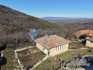 Панорамен парцел с масивна сграда с проект за къща за гости в село Буйновци, Еленски Балкан Двухэтажный 332 кв.м РЗП 2280 кв.м двор | Дома/Дачи | Буйновци