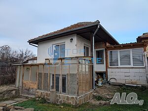 Ремонтирана и обзаведена къща с басейн в село Добри дял Одноэтажный 100 кв.м РЗП 380 кв.м двор | Дома/Дачи | Добри дял