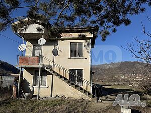 Просторна къща в село Сваленик Двухэтажный 280 кв.м РЗП 2276 кв.м двор | Дома/Дачи | Сваленик