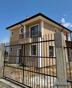 Двуетажна къща 205 кв.м РЗП 500 кв.м двор Двухэтажный 205 кв.м РЗП 500 кв.м двор | Дома/Дачи | Брестник