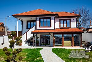 Просторна двуетажна къща с двор, гараж и джакузи - готова за нанасяне! Двухэтажный 132 кв.м РЗП 390 кв.м двор | Дома/Дачи | Старосел