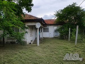 Едноетажна къща Одноэтажный 92 кв.м РЗП 593 кв.м двор | Дома/Дачи | Беловица