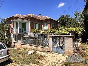 Продавам двуетажна къща в центъра на село Мелница. Двухэтажный 80 кв.м РЗП 919 кв.м двор | Дома/Дачи | Мелница
