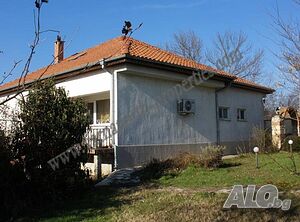 Хубава къща в село между Каварна и Генерал Тошево Одноэтажный 163 кв.м РЗП 2500 кв.м двор | Дома/Дачи | Преселенци