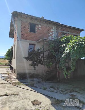 Двуетажна къща, с. Избеглии Двухэтажный 65 кв.м РЗП 1000 кв.м двор | Дома/Дачи | Избеглии