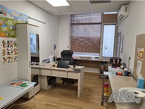 Лекарски кабинет 24 м2 в Медицински център Медицинский кабинет 24 кв.м Междинный этаж Кирпич Готовый (законченный) | Магазины, Офисы | Аспарухово Варна
