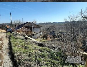 Къща край Габрово Одноэтажный 100 кв.м РЗП 1700 кв.м двор | Дома/Дачи | С. Гвоздейка Гоздейка