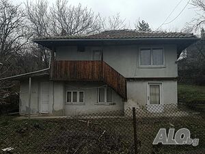 Продава КЪЩА област Велико Търново, с. Леденик Двухэтажный 140 кв.м РЗП 630 кв.м двор | Дома/Дачи | Леденик