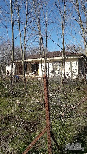 Двор със стара къща с. БОГДАН - 30 000лв. Одноэтажный 60 кв.м РЗП 1200 кв.м двор | Дома/Дачи | Богдан