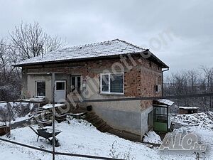 Здрава, двуетажна къща в с. Поликраище Двухэтажный 120 кв.м РЗП 660 кв.м двор | Дома/Дачи | Поликраище