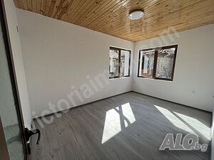 Реновирана къща в Ново село! Одноэтажный 110 кв.м РЗП 1300 кв.м двор | Дома/Дачи | Ново село