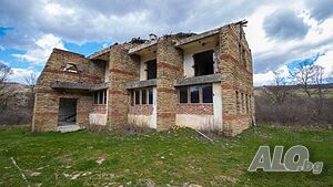 Битова къща с 13 декара дворно място в Котелския балкан Двухэтажный 1000 кв.м РЗП 13537 кв.м двор | Дома/Дачи | Нейково