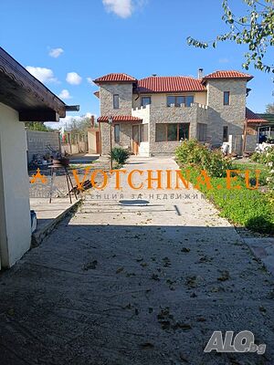 Прострна къща с голям двор в село Караново. Двухэтажный 160 кв.м РЗП 30000 кв.м двор | Дома/Дачи | Караново