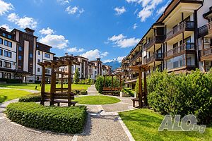 Двустаен апартамент за продажба в Банско - до ски лифта, с прекрасна гледка към Пирин Двухкомнатная 75 кв.м Кирпич 2010 г. 1 этаж Первый жилой этаж | Квартиры | Банско