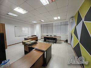 Три офиса в административна сграда - топ локация, център Офис Медицинский кабинет Другое 43 кв.м Второй этаж | Магазины, Офисы | Център Благоевград