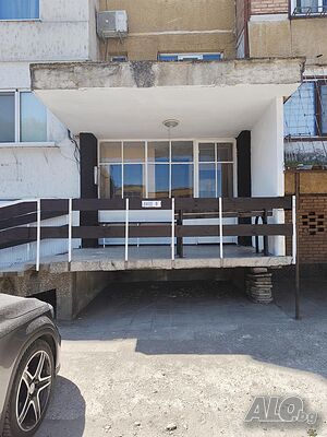 Тристаен панелен апартамент Трехкомнатная 81 кв.м Панель 1974 г. 4 этаж Не последний | Квартиры | Козлодуй