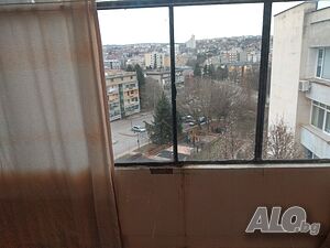 Давам под наем Двухкомнатная 62 кв.м Обставленная Последний этаж | Квартиры, Комнаты | Васил Левски Разград